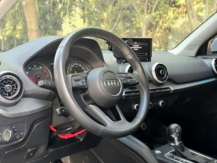 Фото 9 - Audi Q2L