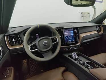 Фото 3 - Volvo XC60