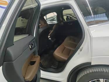 Фото 5 - Volvo XC60