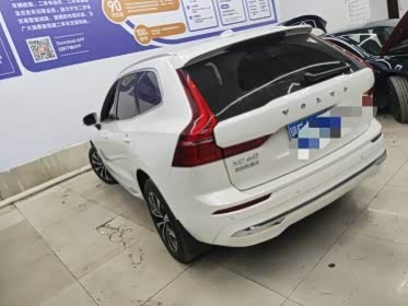 Фото 9 - Volvo XC60