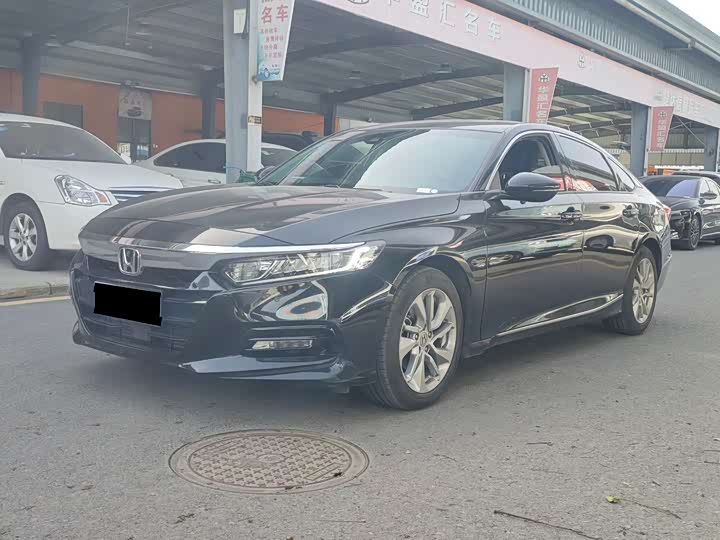 Фото 1 - Honda Accord