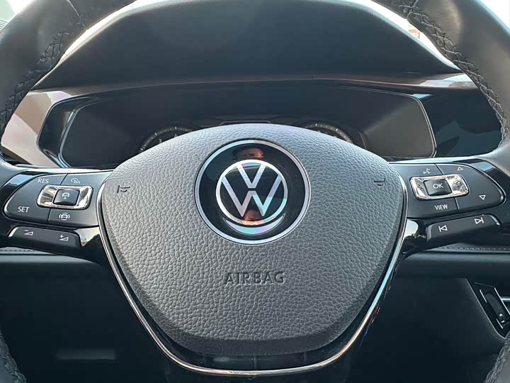 Фото 13 - Volkswagen Tharu