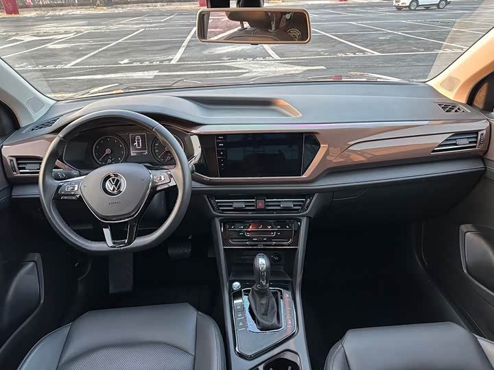 Фото 6 - Volkswagen Tharu