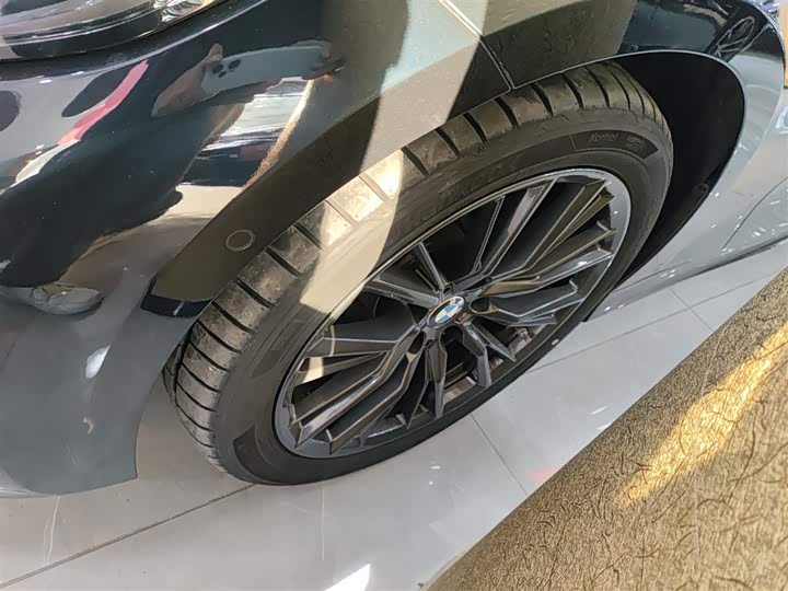 Фото 23 - BMW 3 Series