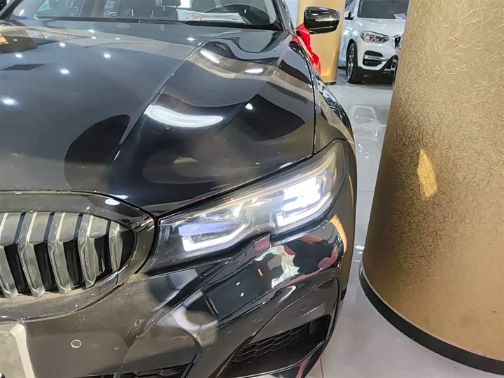 Фото 24 - BMW 3 Series