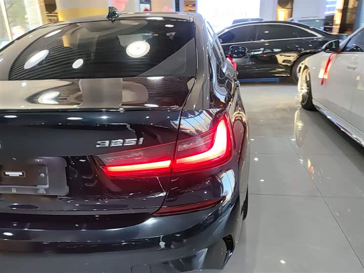 Фото 8 - BMW 3 Series