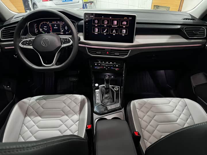 Фото 18 - Volkswagen Tayron