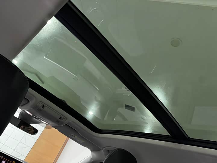 Фото 19 - Volkswagen Tayron