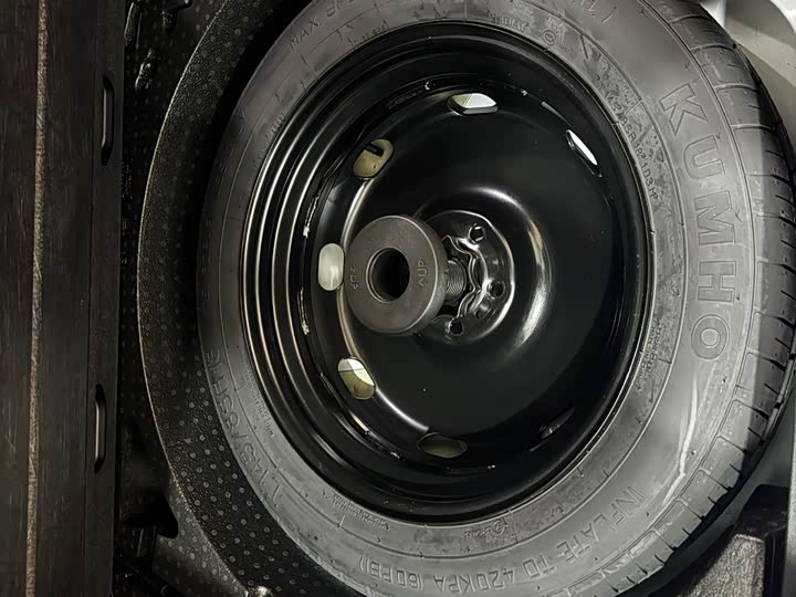 Фото 23 - Volkswagen Tayron