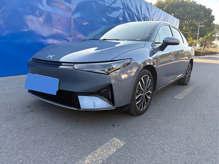 Фото 1 - XPeng P5