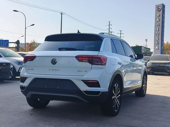 Фото 9 - Volkswagen T-Roc