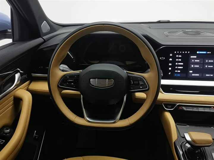 Фото 11 - Geely Monjaro L Hybrid