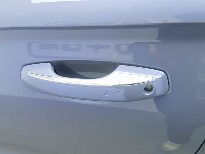 Фото 18 - Geely Monjaro L Hybrid