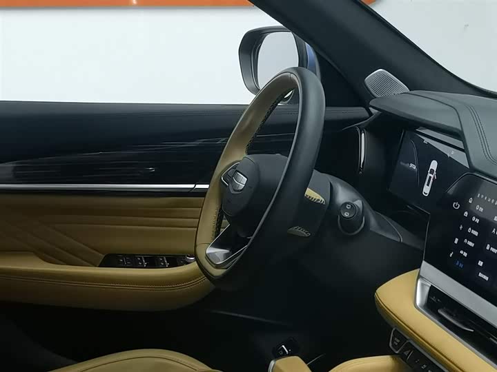 Фото 22 - Geely Monjaro L Hybrid