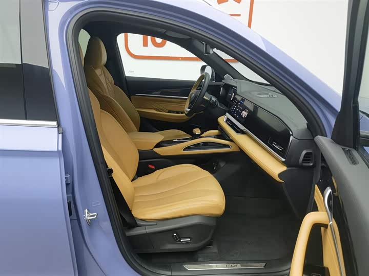 Фото 23 - Geely Monjaro L Hybrid