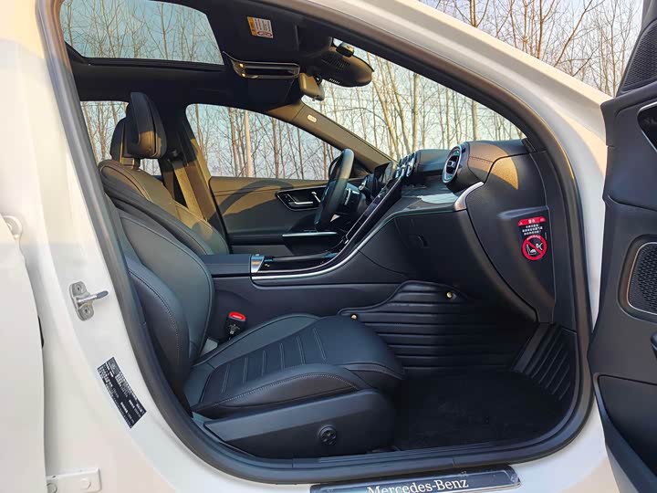 Фото 11 - Mercedes-Benz C-Class