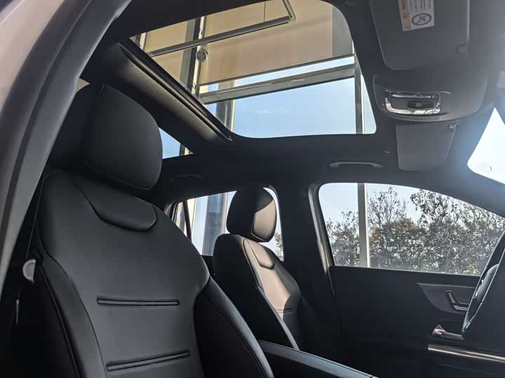 Фото 7 - Mercedes-Benz GLA-Class