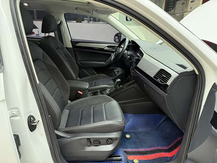 Фото 21 - Volkswagen Tayron