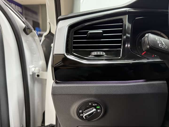 Фото 9 - Volkswagen Tayron