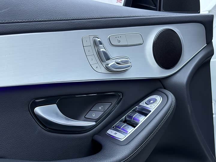 Фото 11 - Mercedes-Benz GLC-Class Coupe