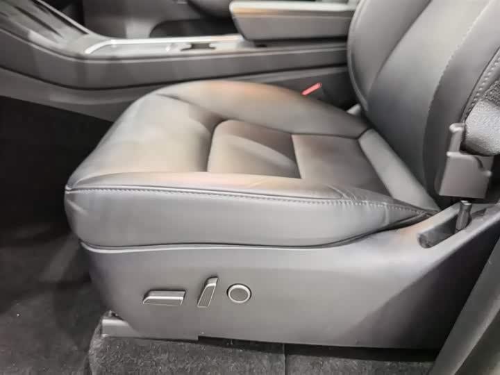 Фото 20 - Tesla Model Y