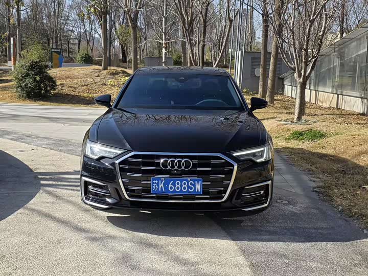 Фото 2 - Audi A6L