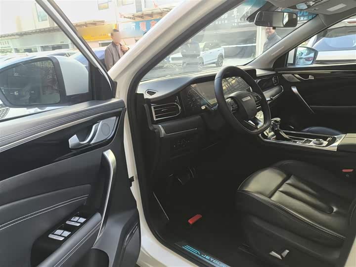 Фото 16 - Jetour X90