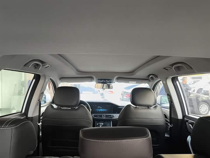 Фото 18 - Jetour X90