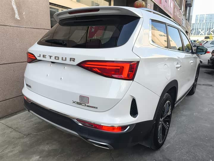 Фото 7 - Jetour X90