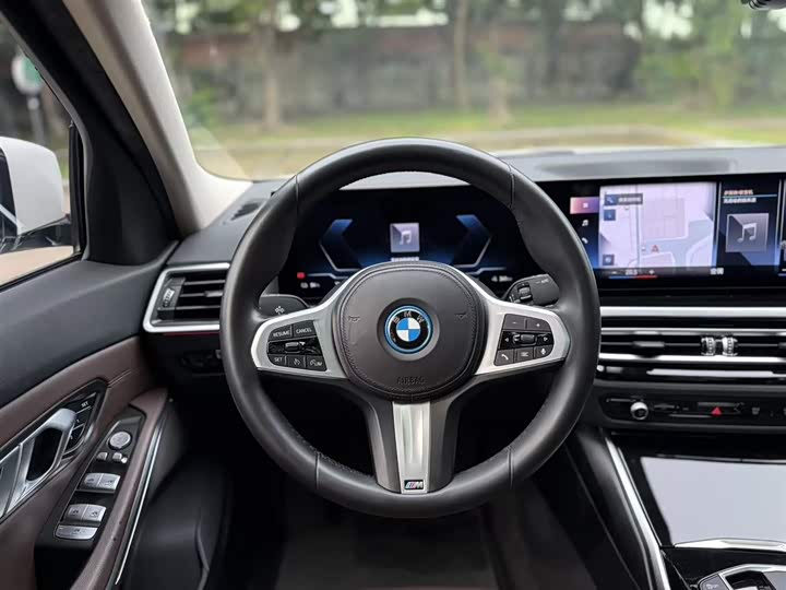 Фото 10 - BMW i3