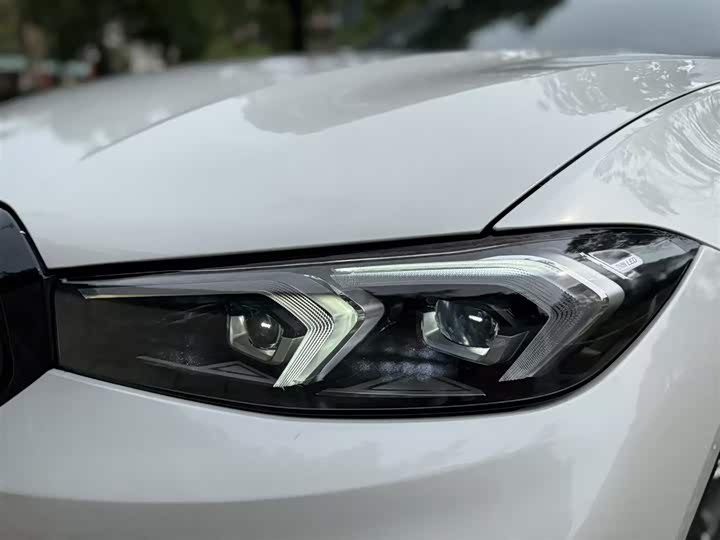 Фото 23 - BMW i3