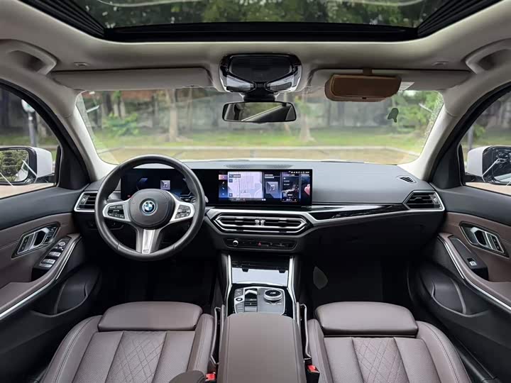 Фото 9 - BMW i3