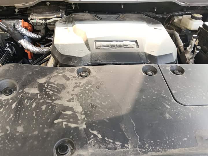 Фото 11 - Tank 500 Hybrid