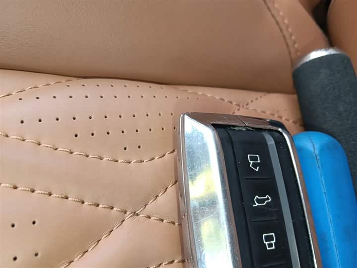 Фото 12 - Tank 500 Hybrid