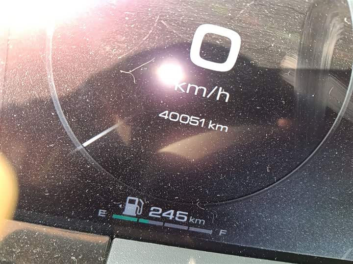 Фото 5 - Tank 500 Hybrid