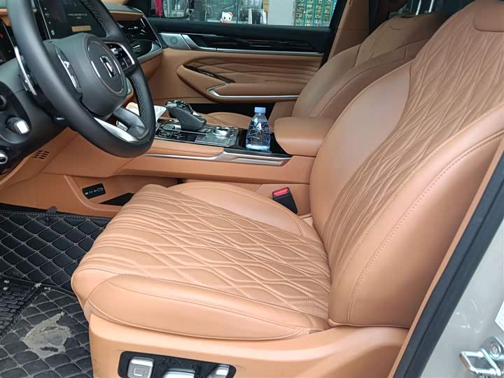 Фото 8 - Tank 500 Hybrid