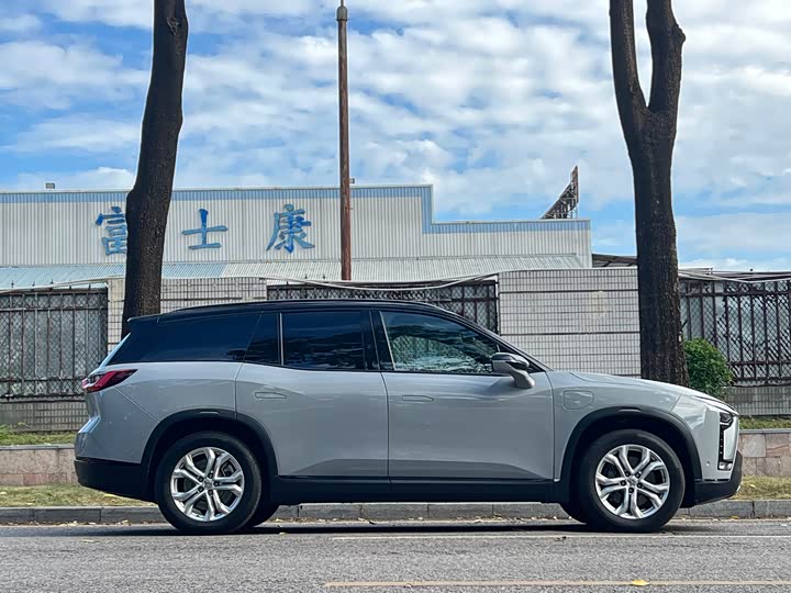 Фото 4 - Nio ES8