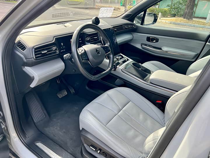 Фото 5 - Nio ES8