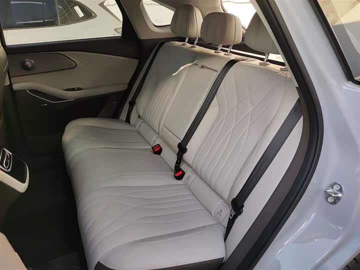 Фото 17 - Exeed RX C-DM Hybrid