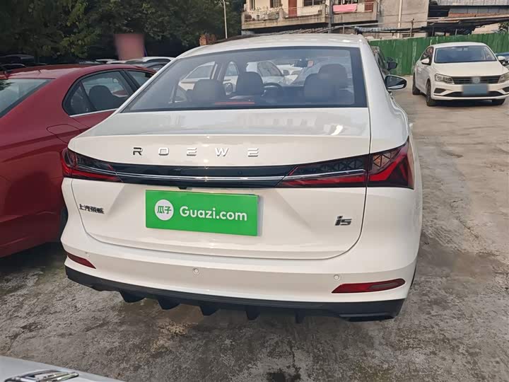 Фото 6 - Roewe i5