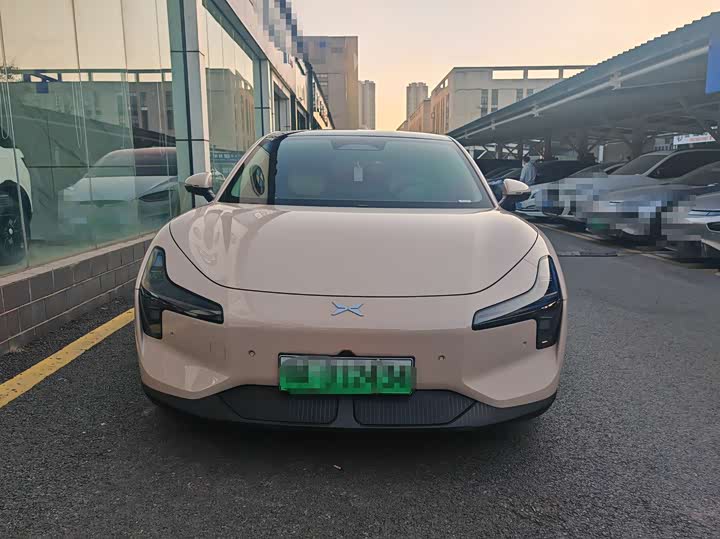 Фото 2 - XPeng Mona M03