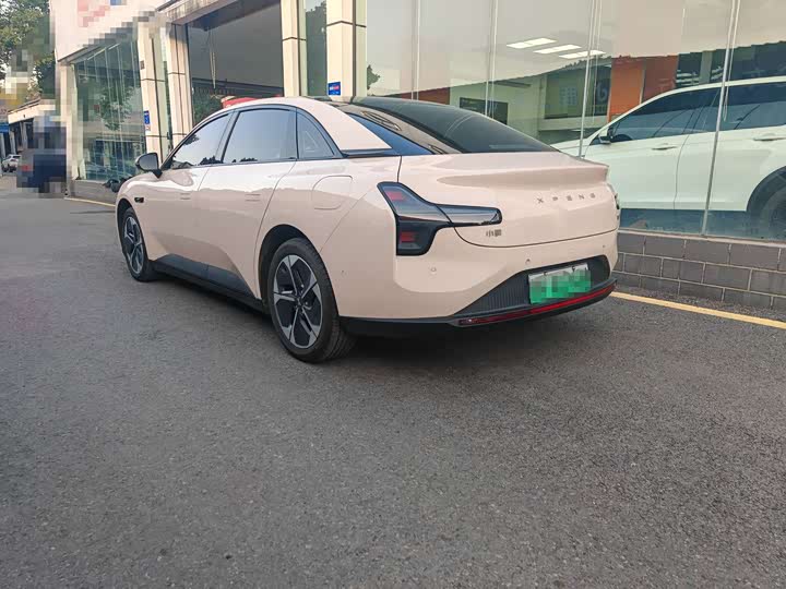 Фото 3 - XPeng Mona M03