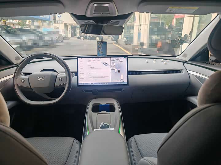 Фото 7 - XPeng Mona M03