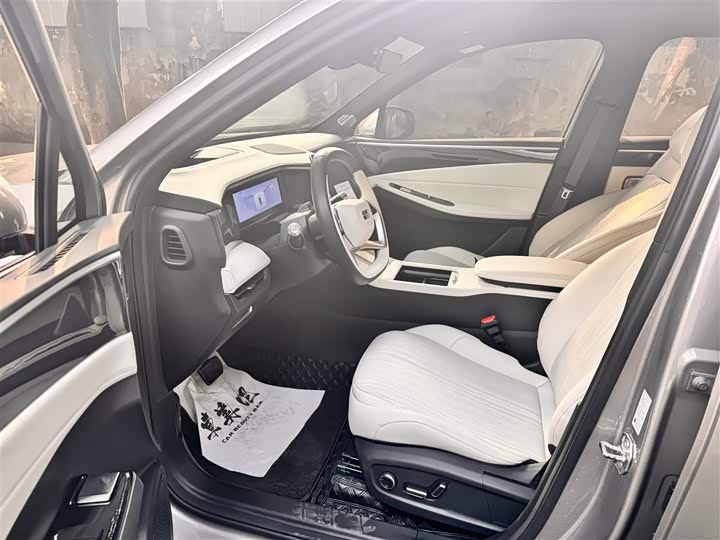 Фото 4 - Geely Galaxy L7