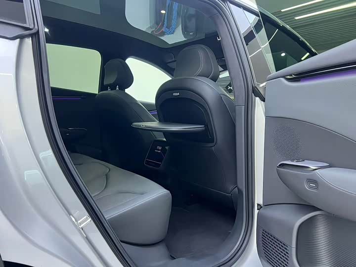 Фото 8 - XPeng G7