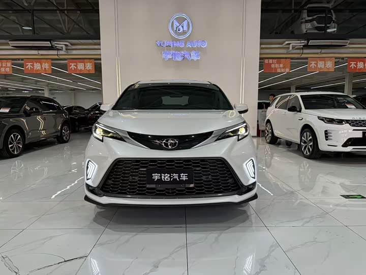 Фото 5 - Toyota Granvia