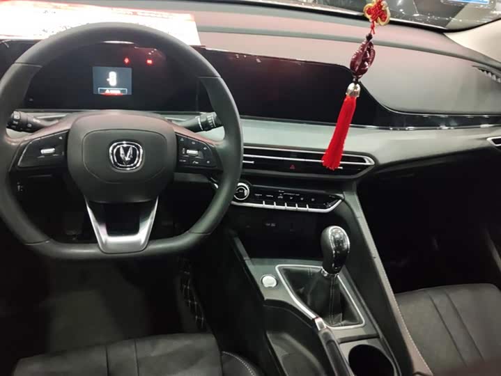 Фото 12 - Changan Eado Plus