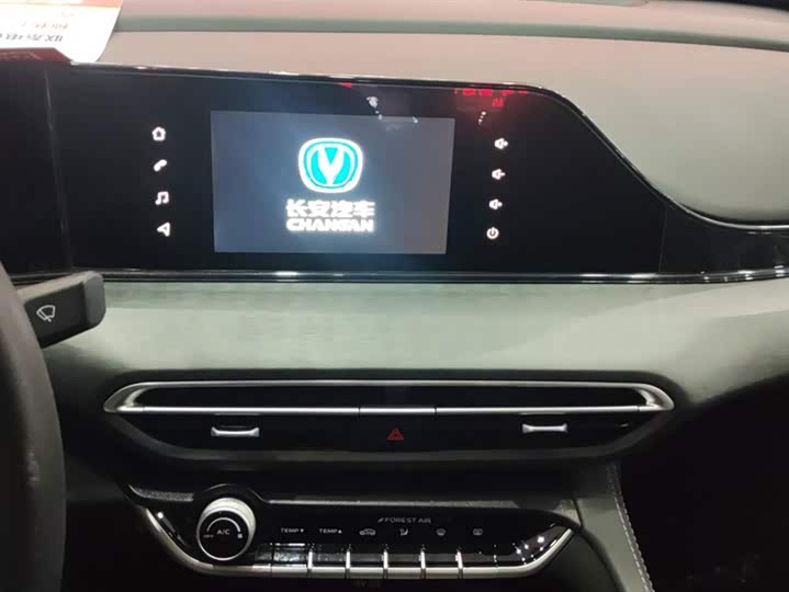 Фото 13 - Changan Eado Plus