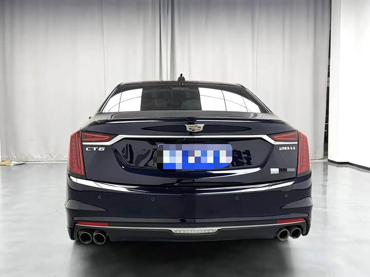 Фото 11 - Cadillac CT6