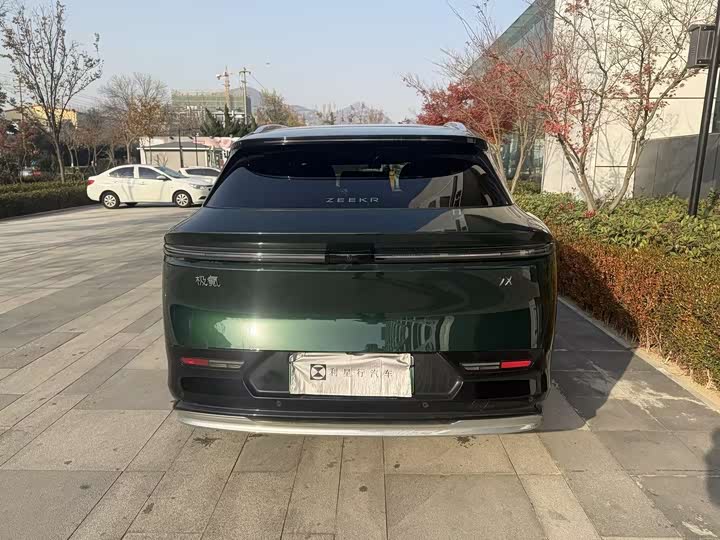 Фото 5 - Zeekr 7X